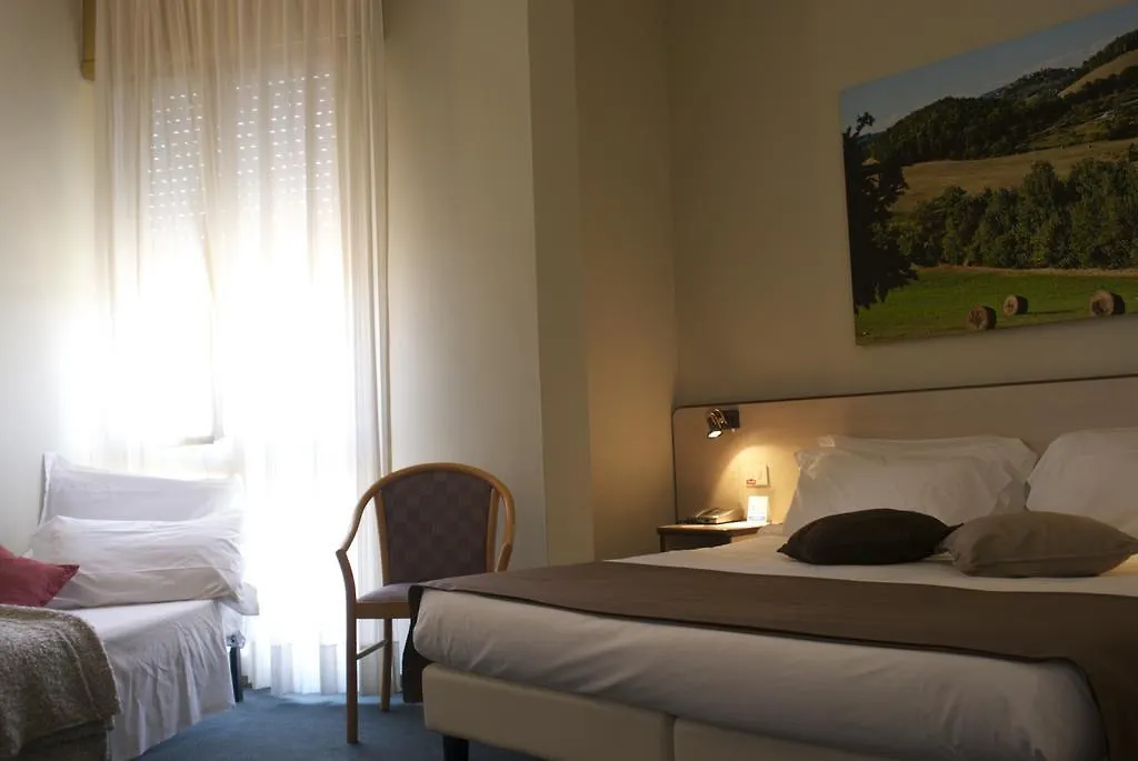 Hotel Ristorante Alcide Poggibonsi 4*,  Italy