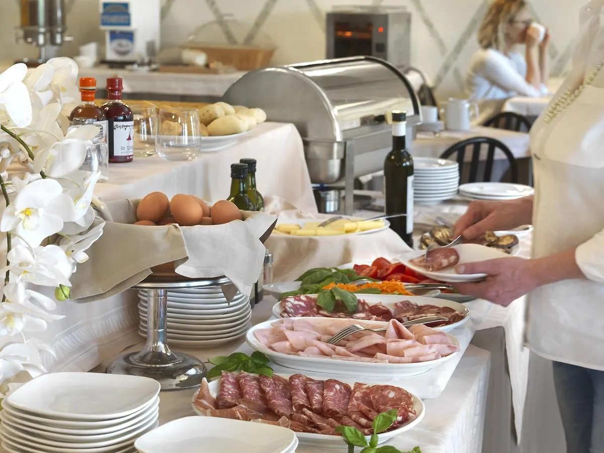 Hotel Ristorante Alcide Poggibonsi 4*,